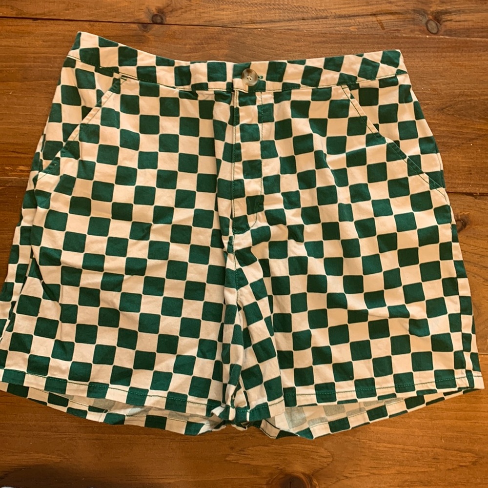 ❤️ Green & White Checkered Shorts